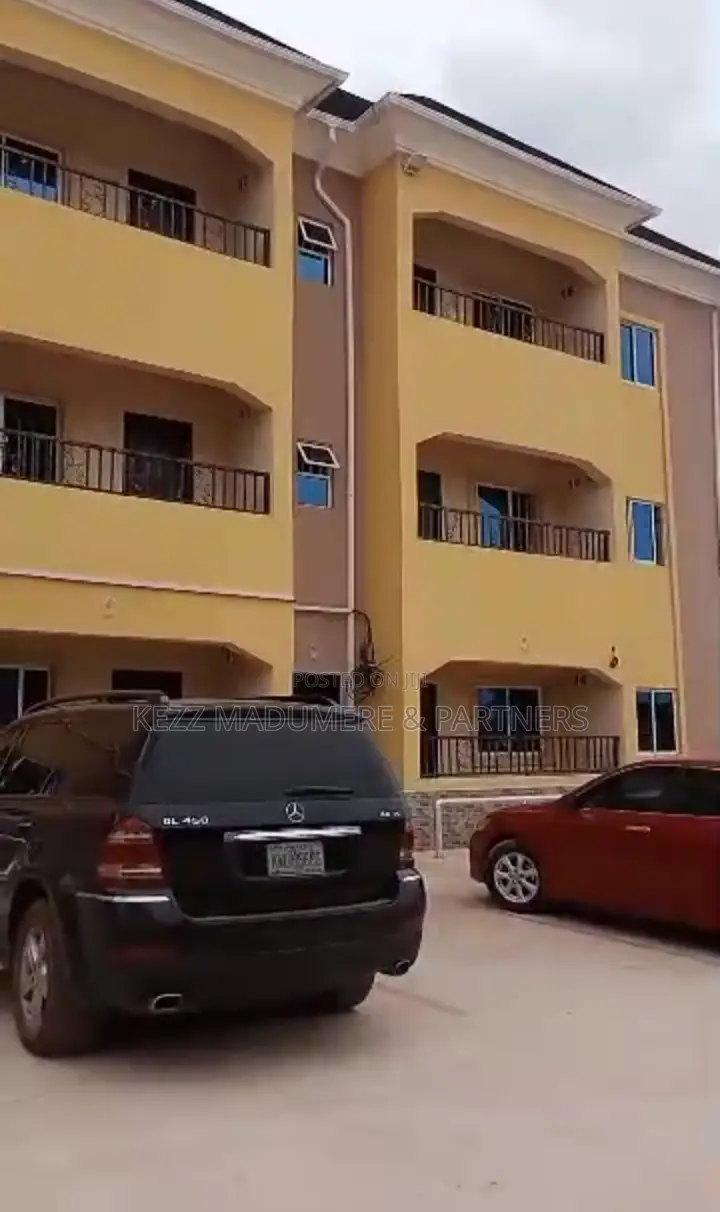18bdrm Block of Flats in Centenary City for sale