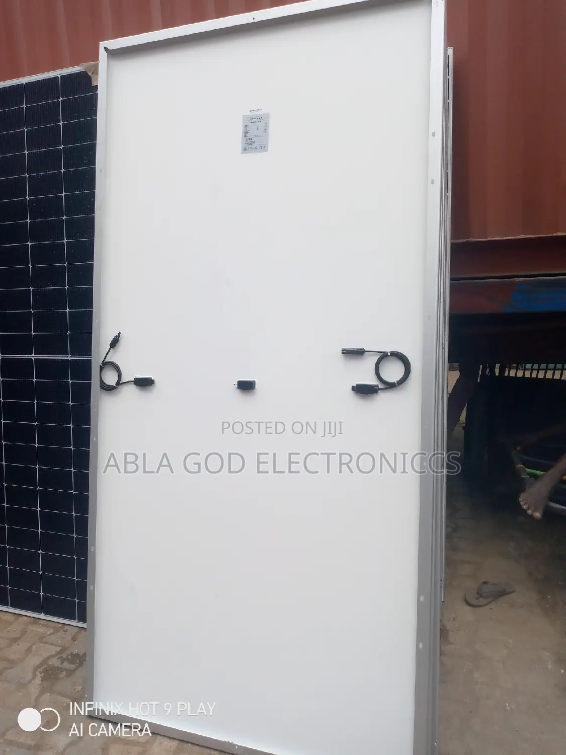 600W Canadian Solar Panels Long Frame Mono Crystalline.