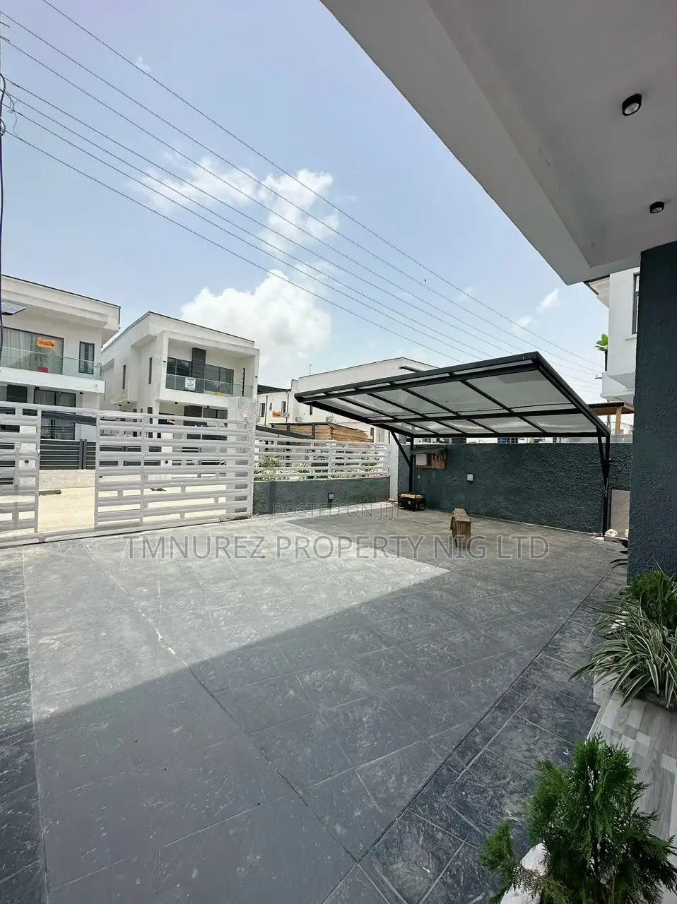 4bdrm Duplex in Ajah for sale