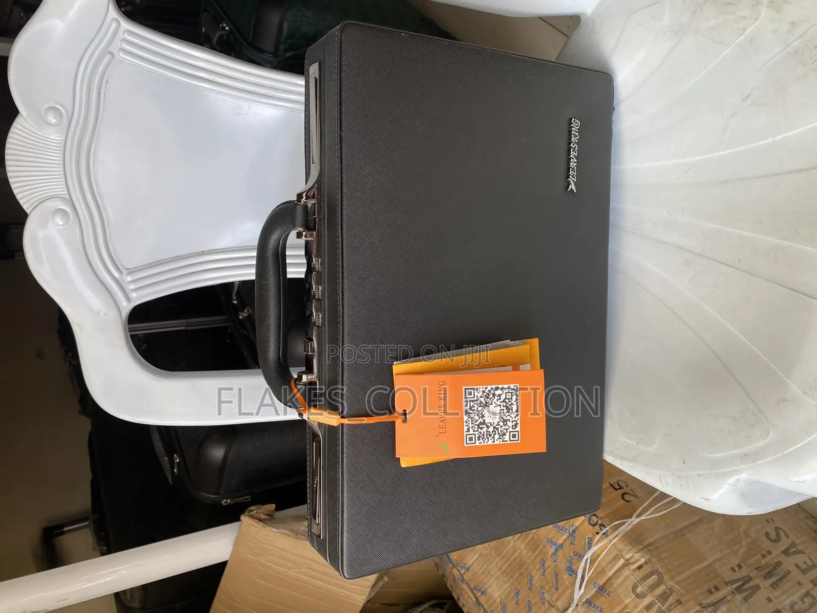 Leaves King Briefcase