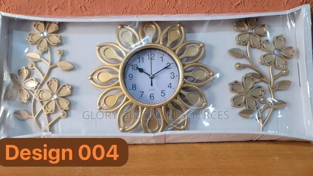 Dazzling Modernized Noiseless Movement Wall Clock With Dual
