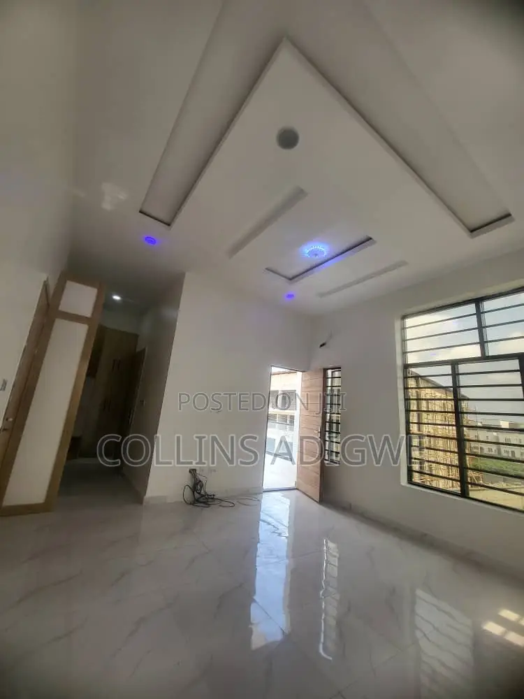 4bdrm Duplex in Spring Ville Estate for sale