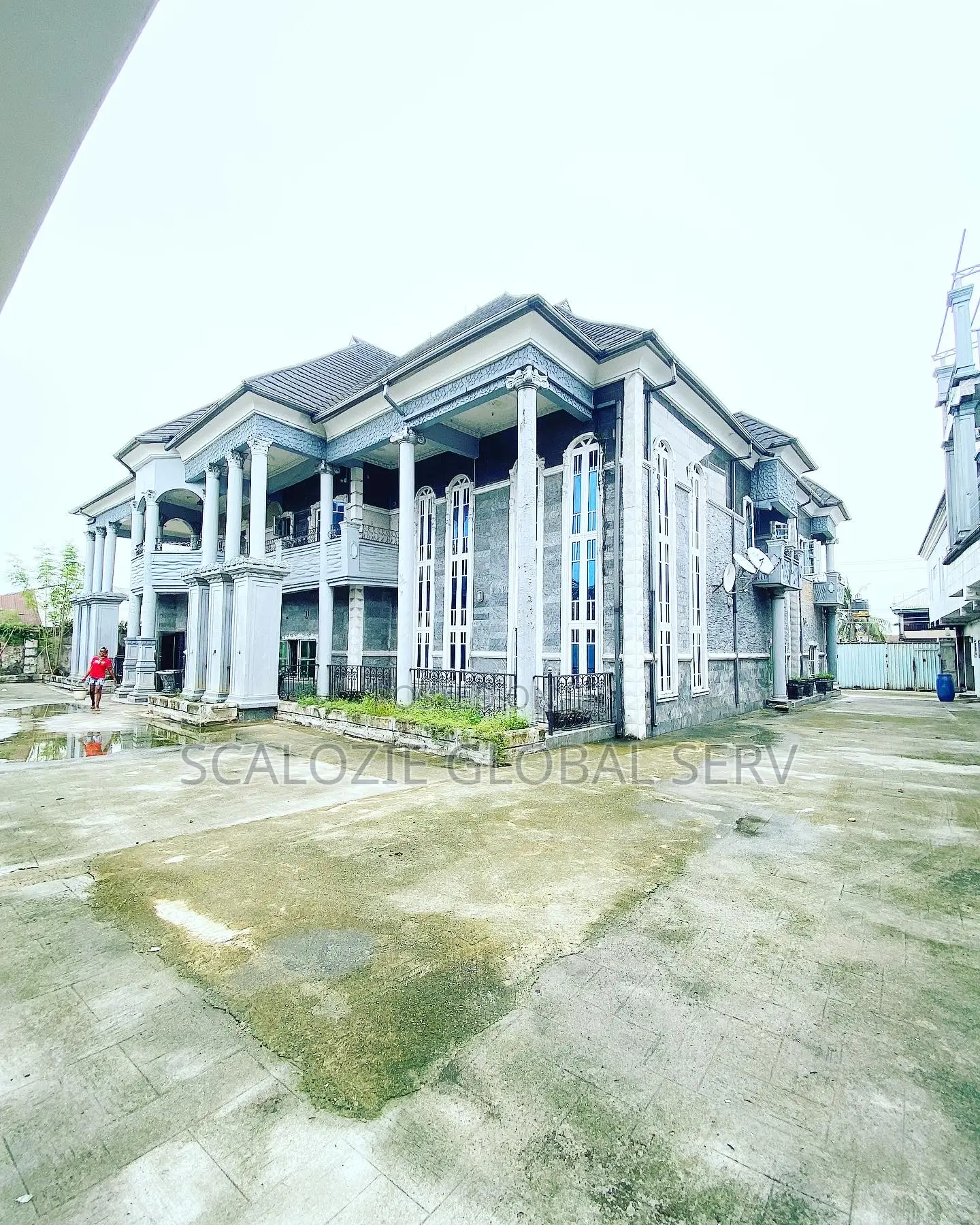 8bdrm Mansion in Port-Harcourt for sale