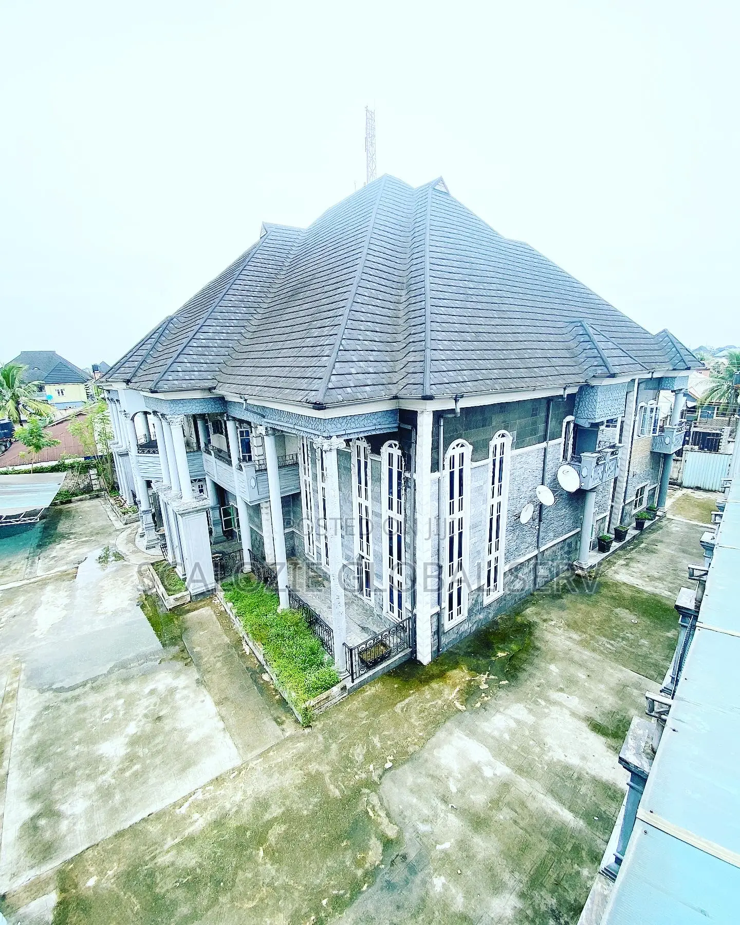 8bdrm Mansion in Port-Harcourt for sale