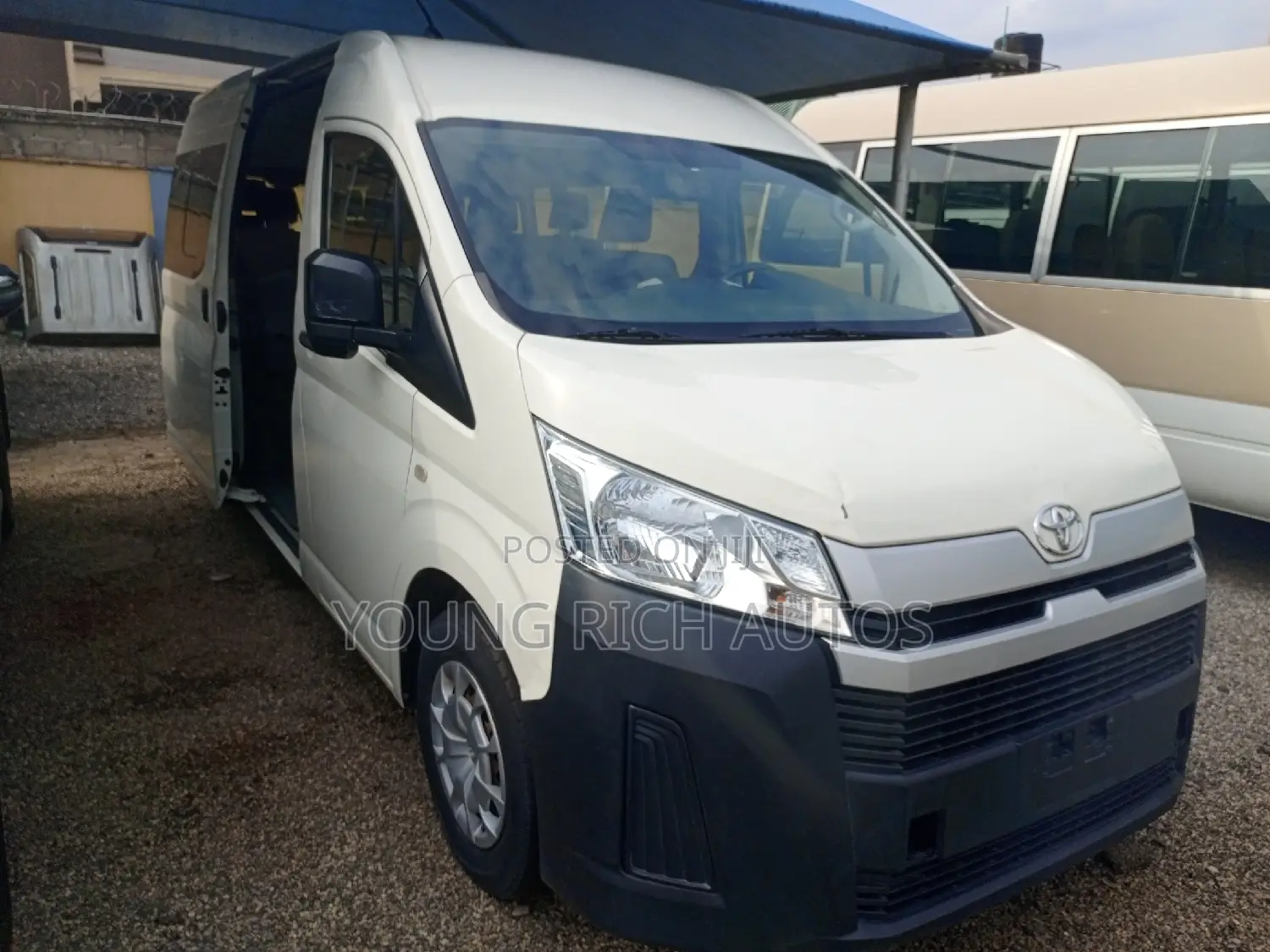 Toyota HiAce 2020 White