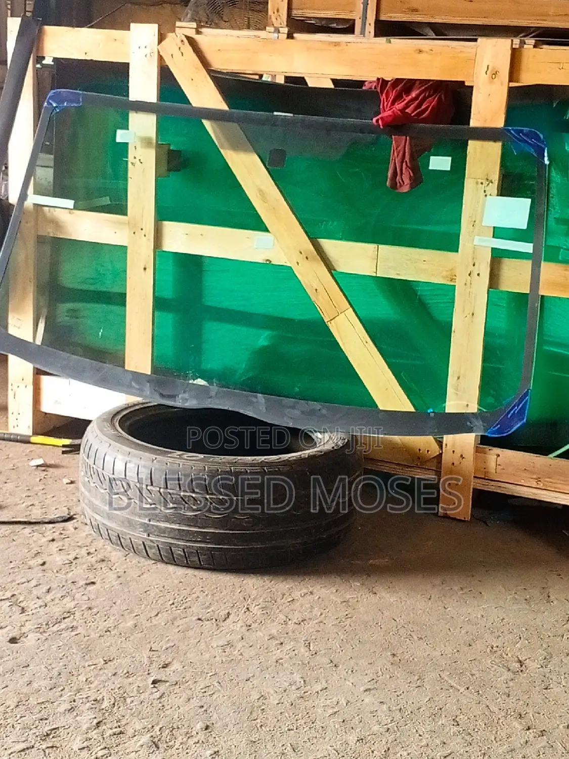 Windscreen Glass Toyota Hi Ace Bus 2006