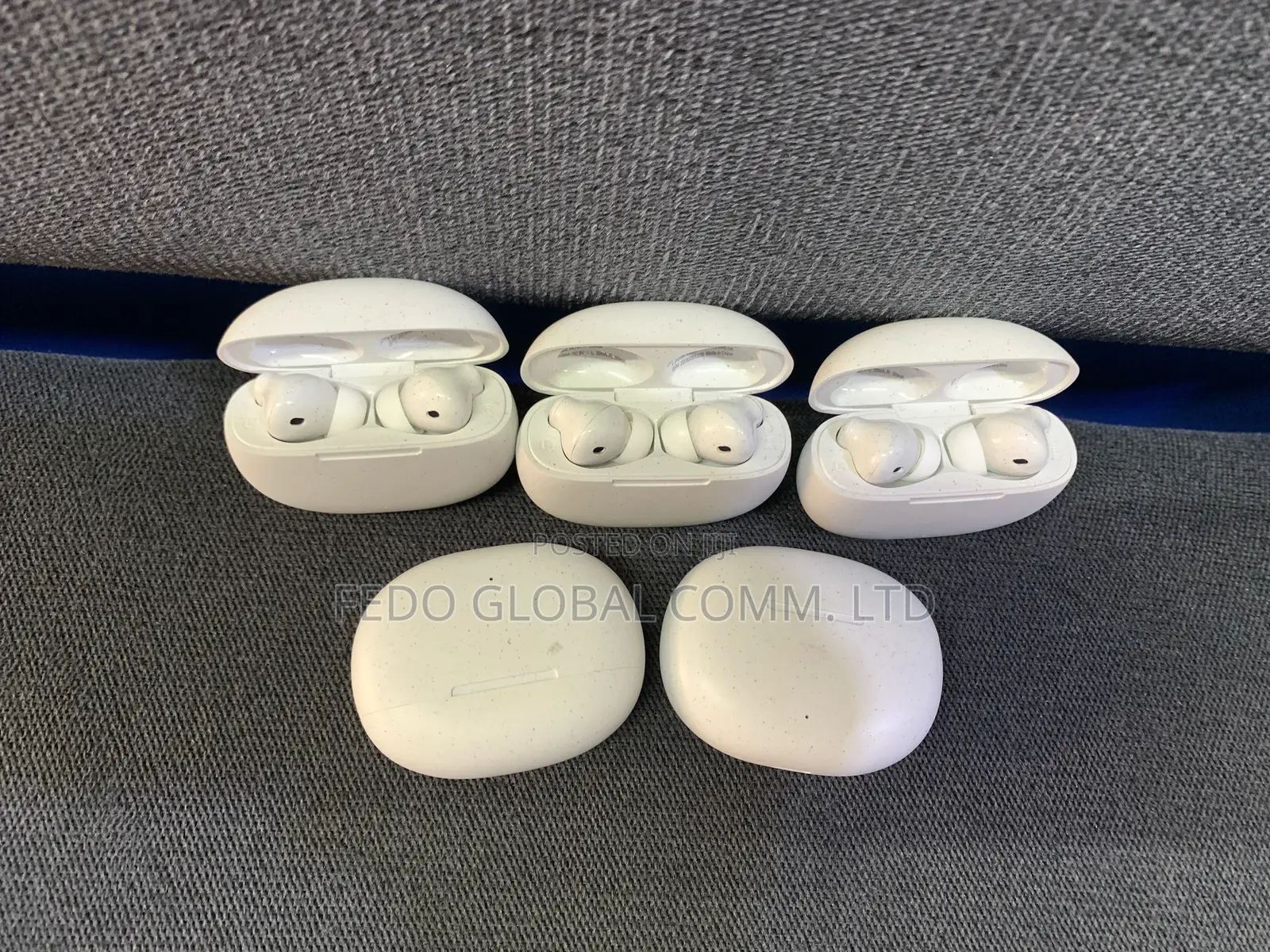 Goji GRETWS24 Airpods