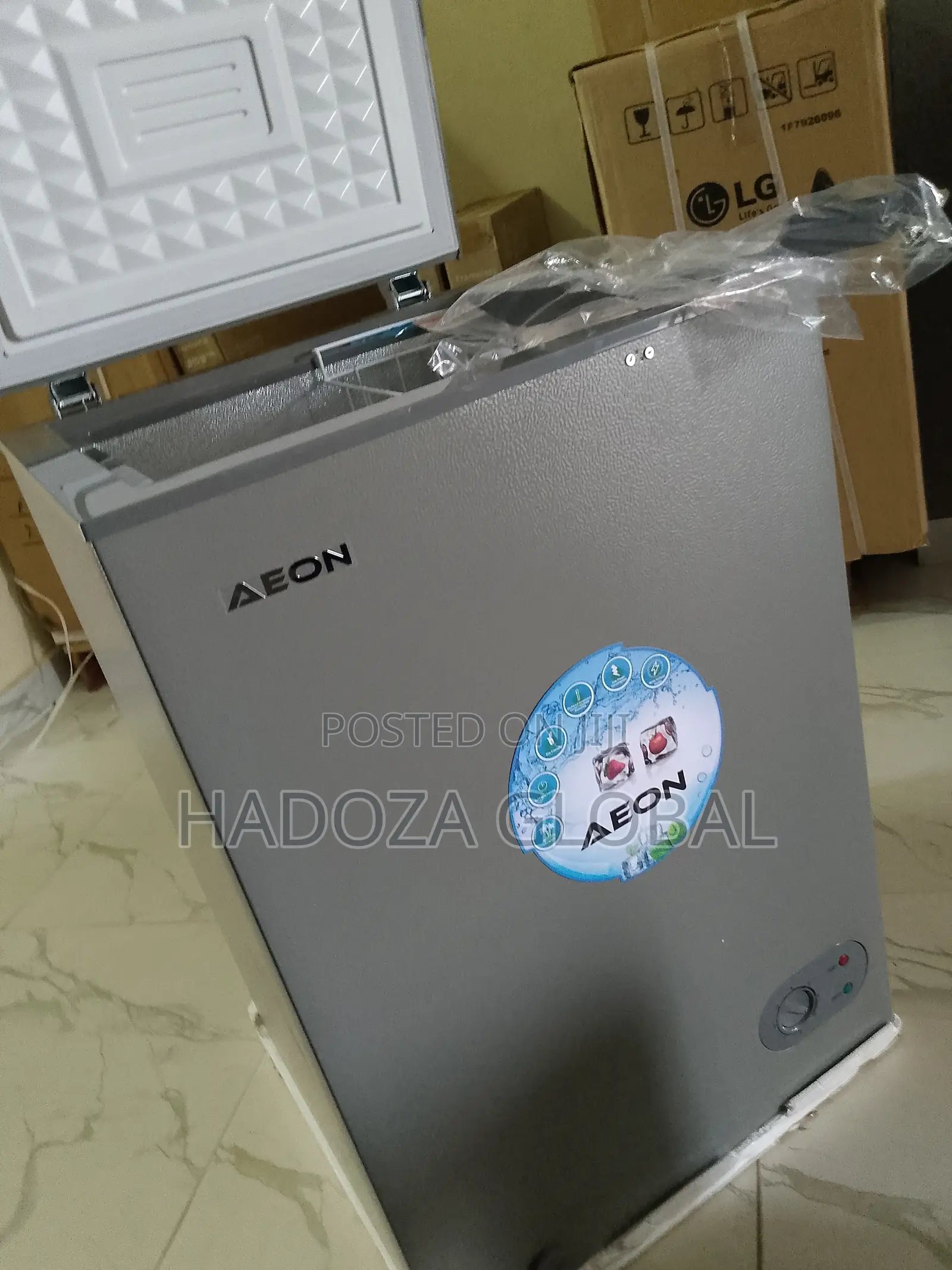 Aeon 100 Liters Chest Freezer- Easy to Maintain