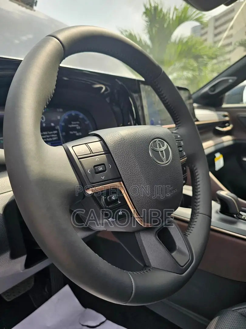 New Toyota Crown 2025 Black