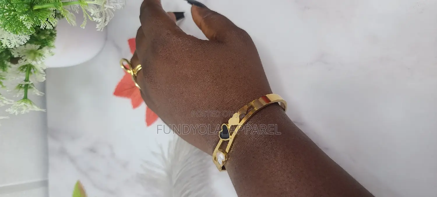 Beautiful Female Bangle