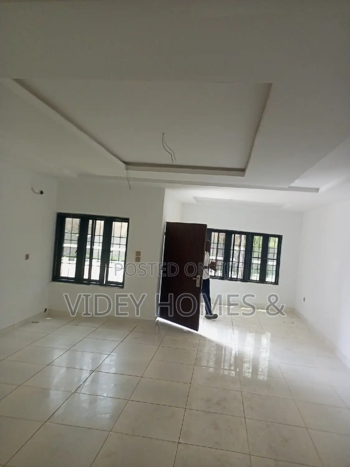 4bdrm Townhouse / Terrace in Jolly Estate, Guzape District for rent