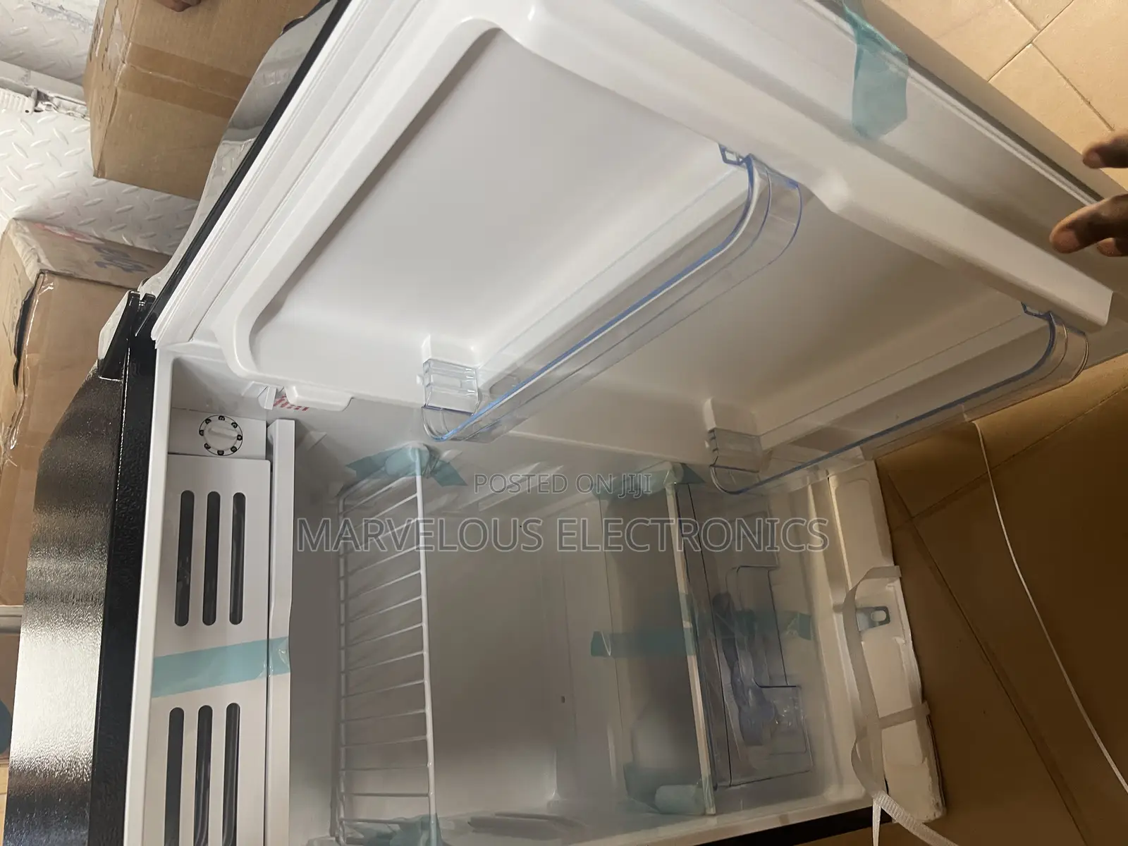 Brand New Royal Table Top Refrigerator Fast Chilling