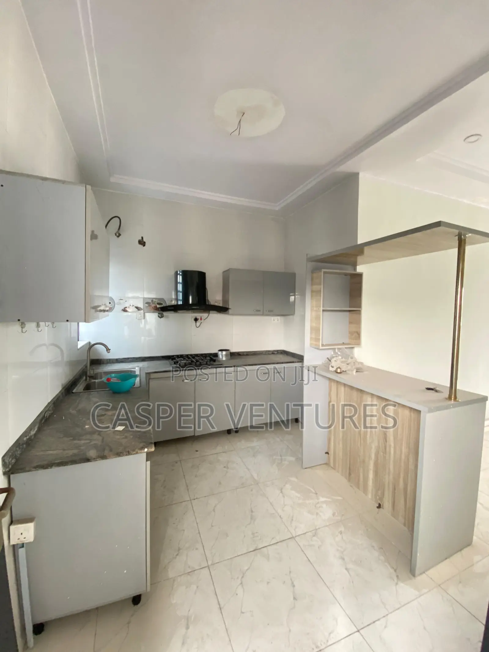 3bdrm Apartment in Chevron for rent