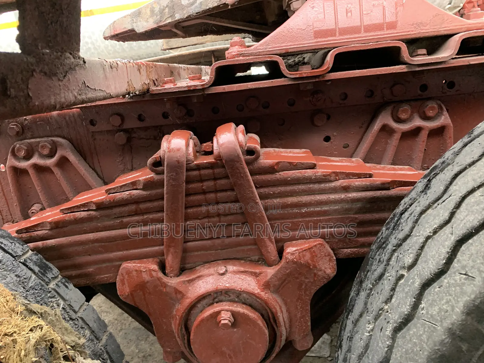 Iveco Tractor Head (10 Tyres)