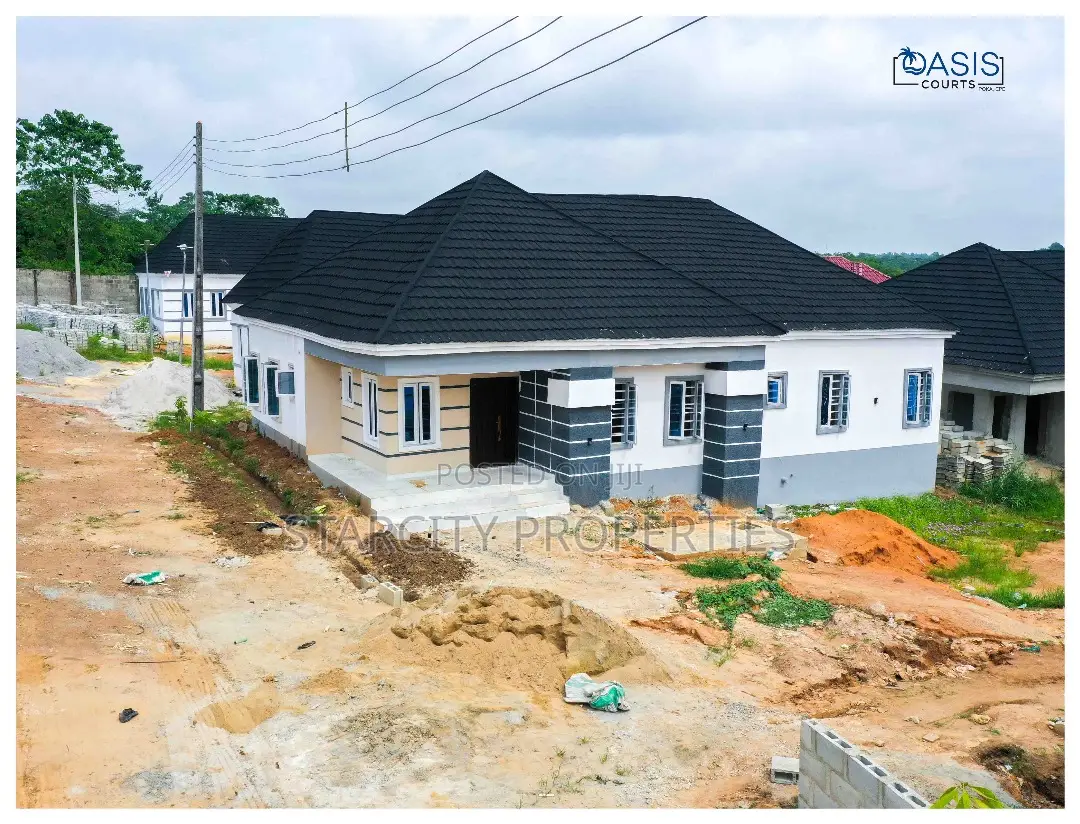 Furnished 3bdrm Bungalow in Queens Home, Obafemi-Owode for sale