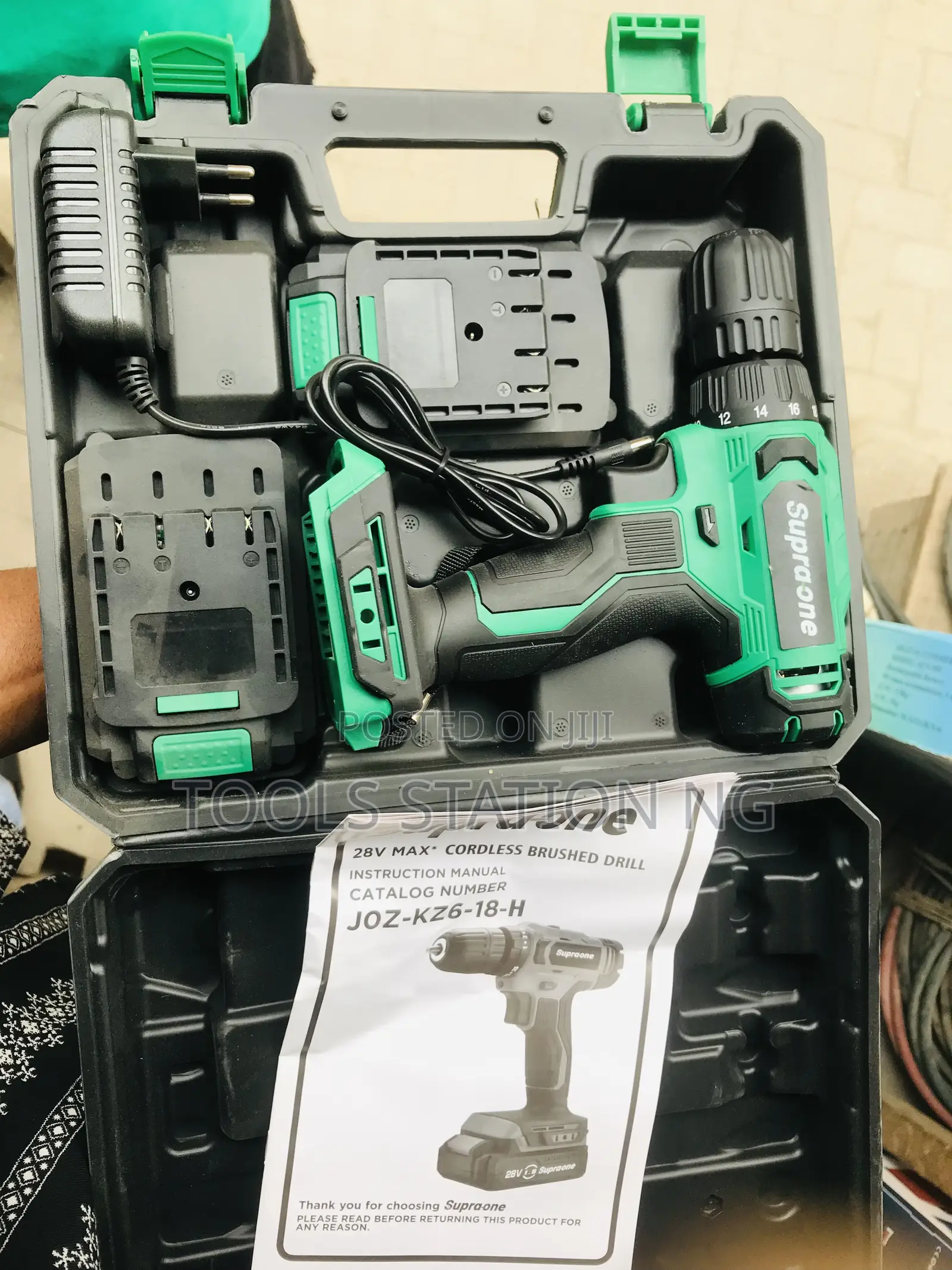 Screwing Machine