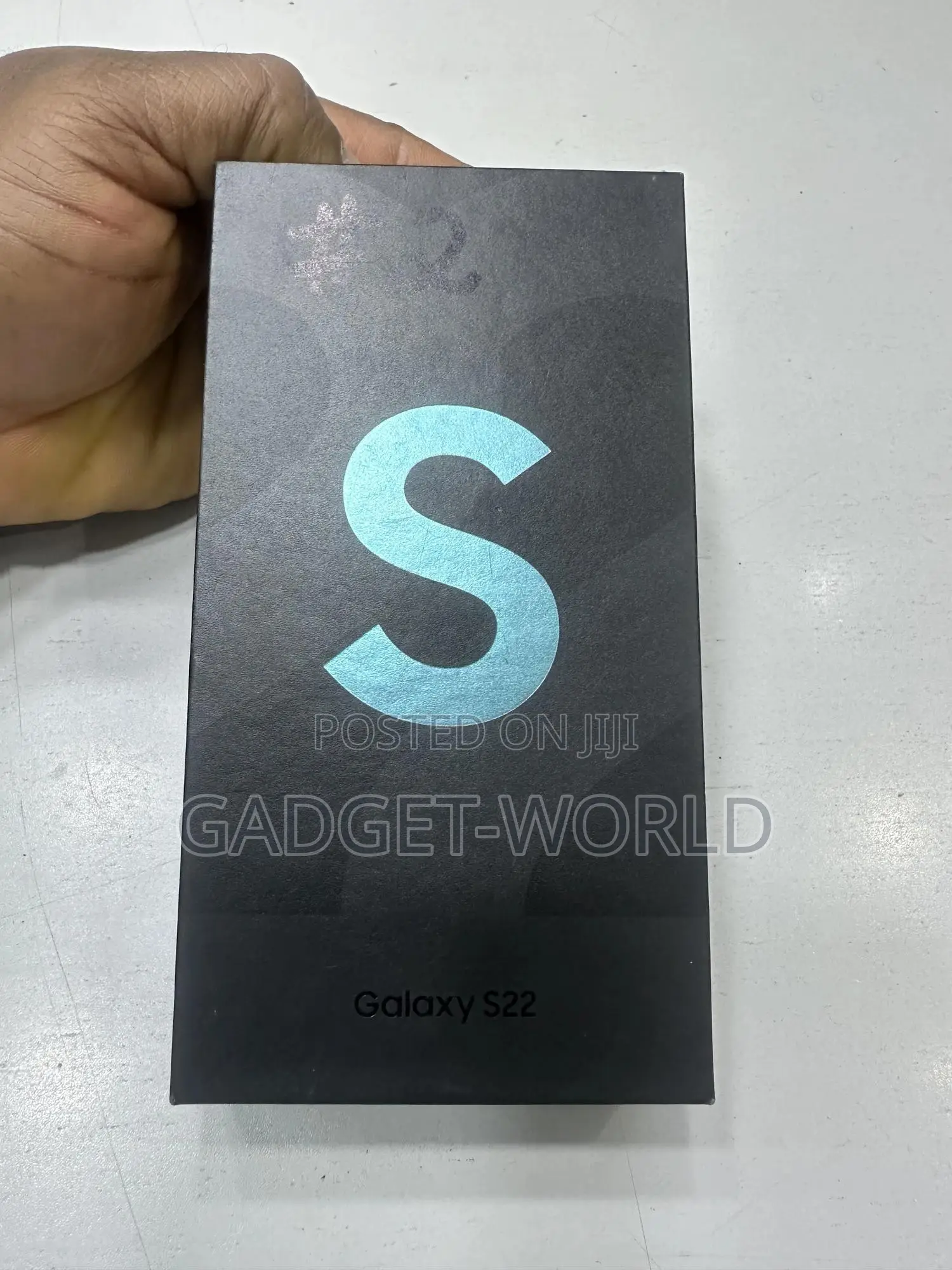 New Samsung Galaxy S22 5G 128 GB Green