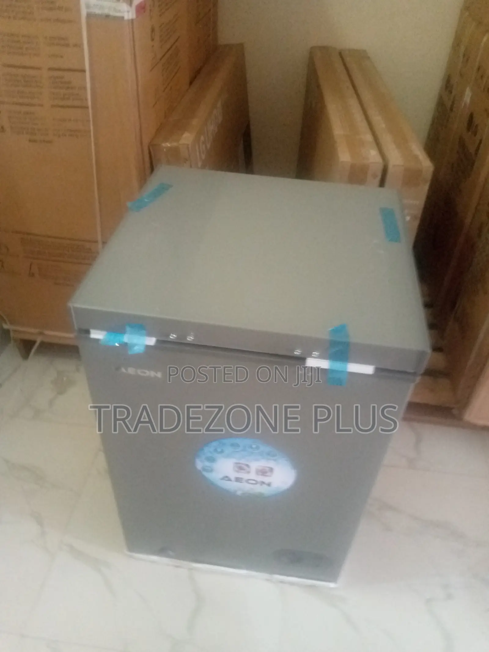 Fast Freezing Aeon 100ltr Chest Freezer