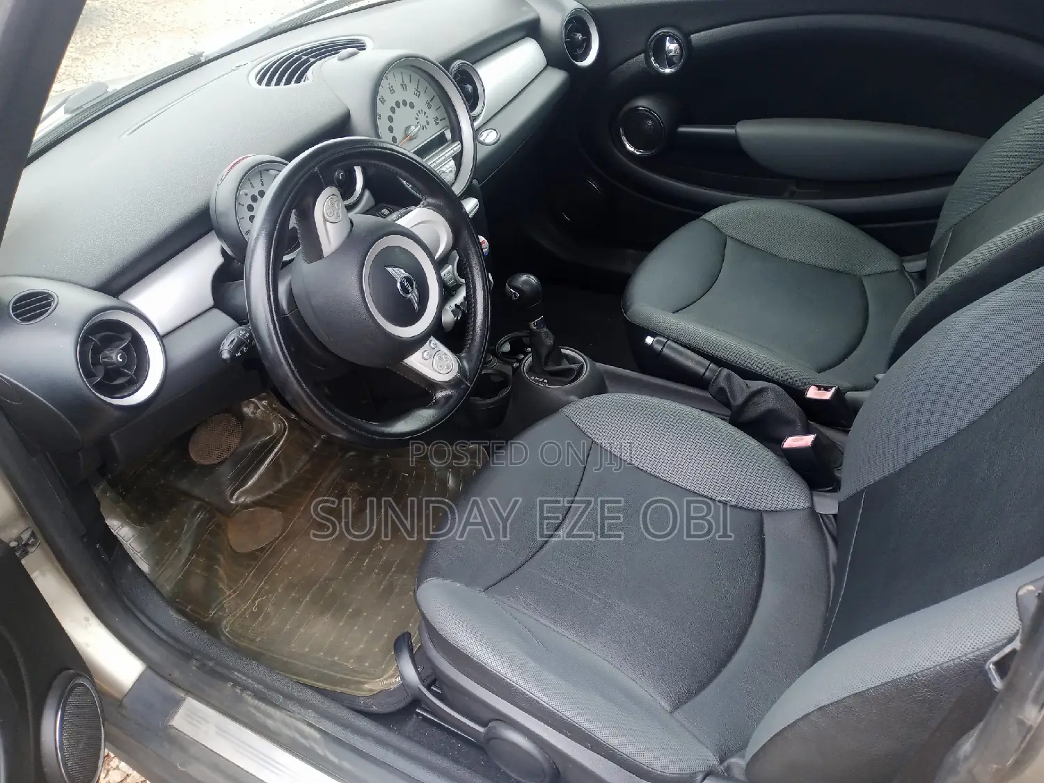 Mini Cooper 2010 Gray