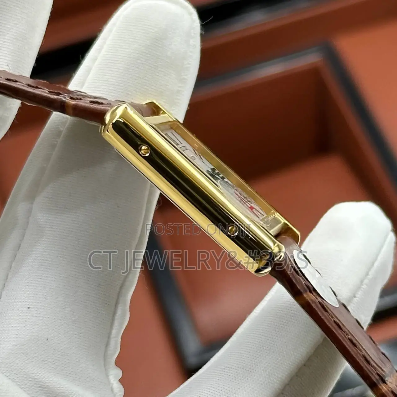 Nice Skinny Cartier Santos Wristwatch for Ladies