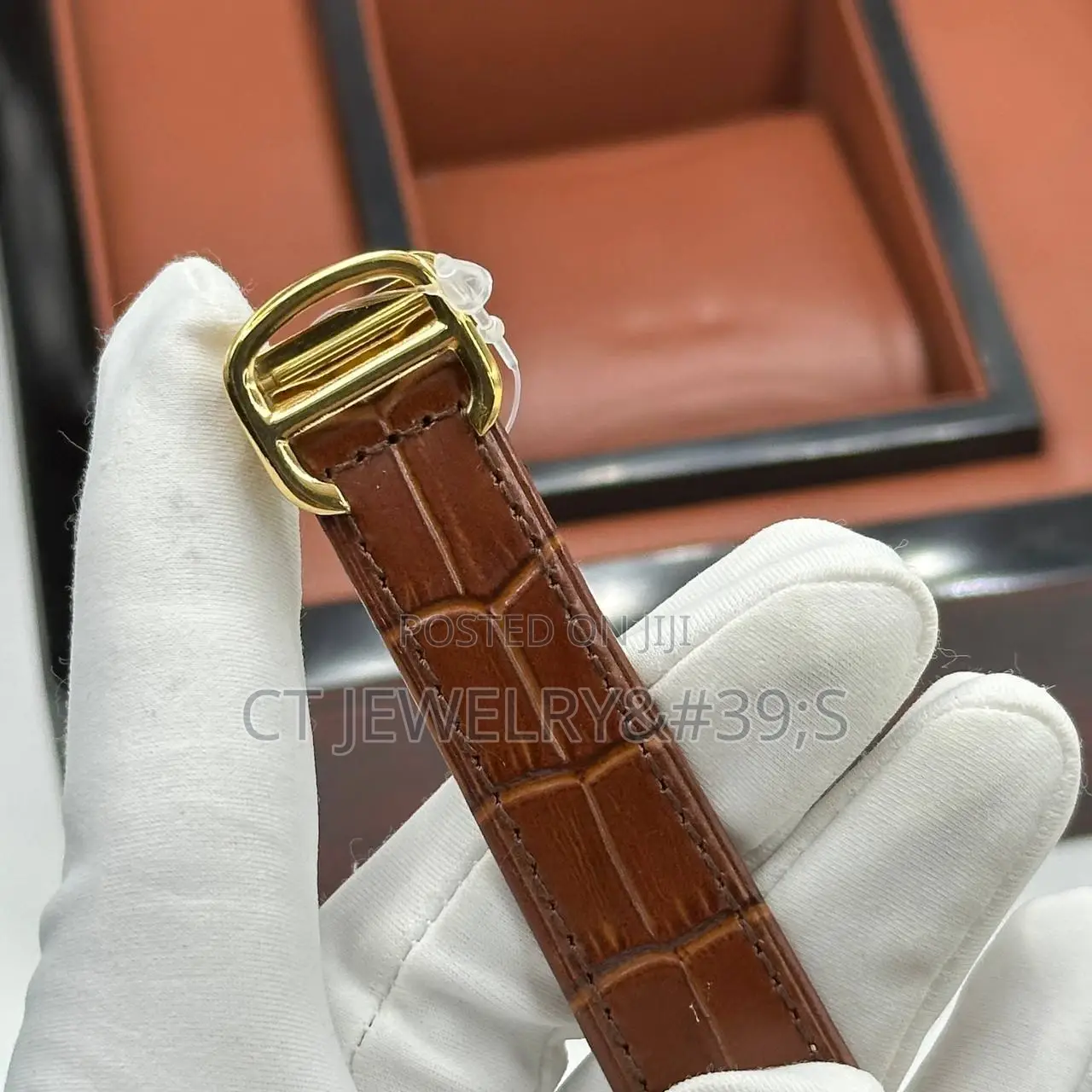 Nice Skinny Cartier Santos Wristwatch for Ladies