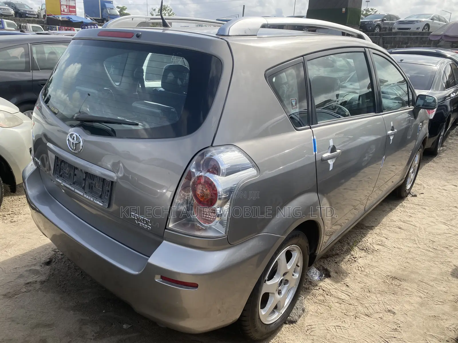 Toyota Corolla Verso 2.0 D-4D 2005 Gray