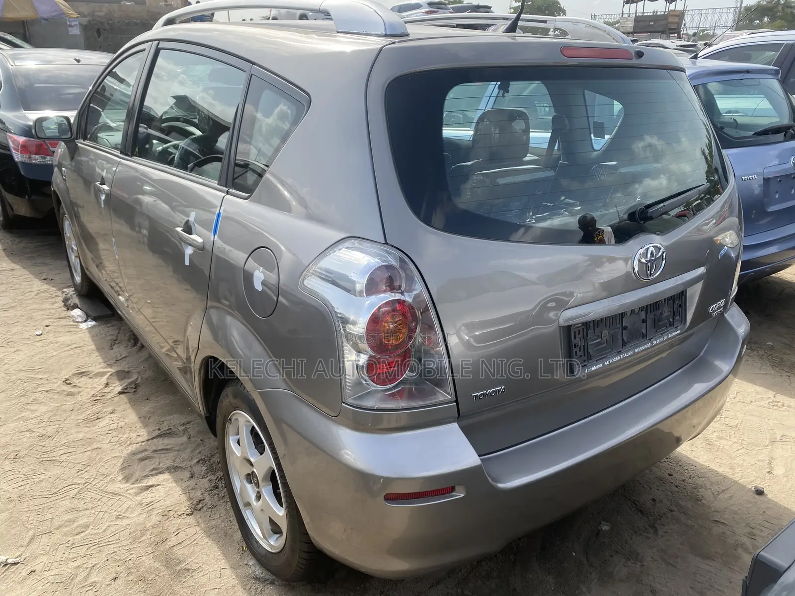 Toyota Corolla Verso 2.0 D-4D 2005 Gray