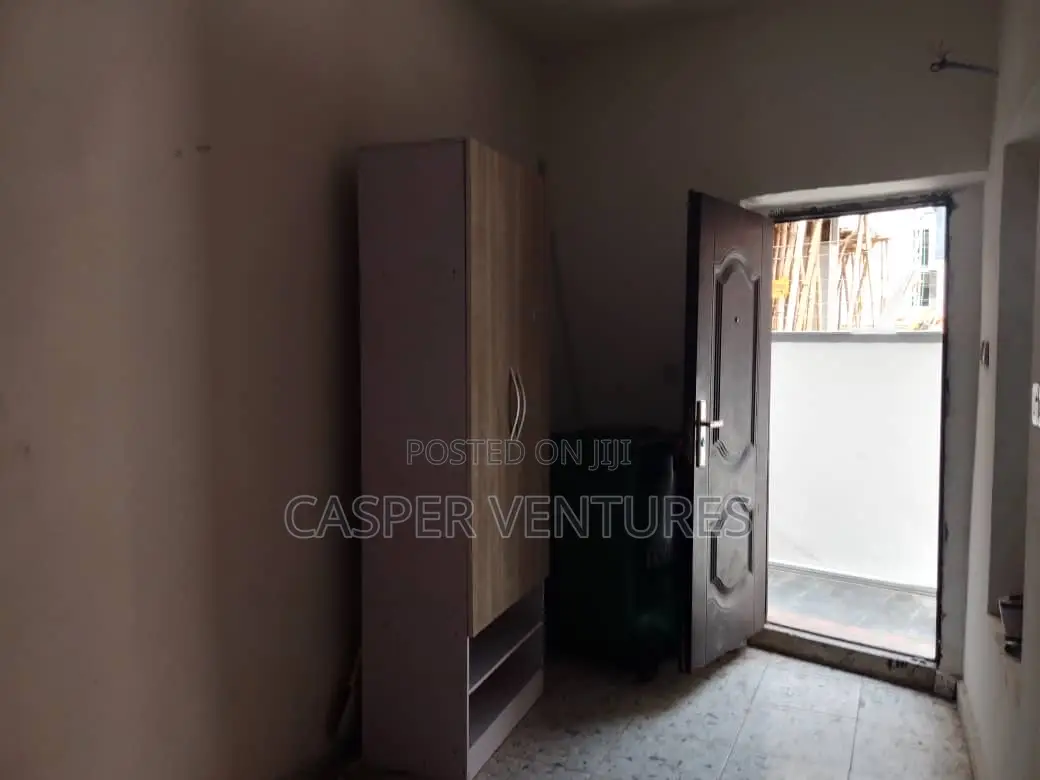2bdrm Apartment in New Road, Lekki for rent