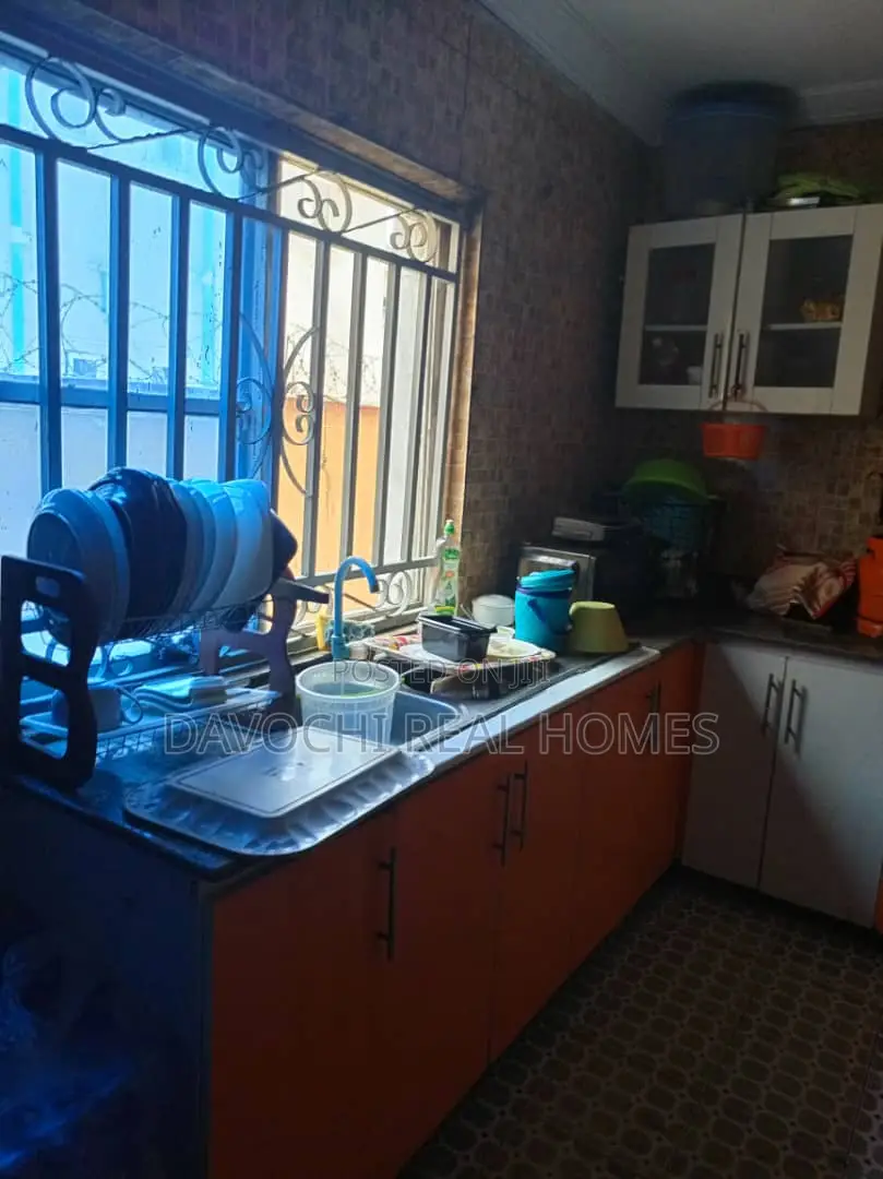 3bdrm Block of Flats in Happyland Estate, Ajah for rent