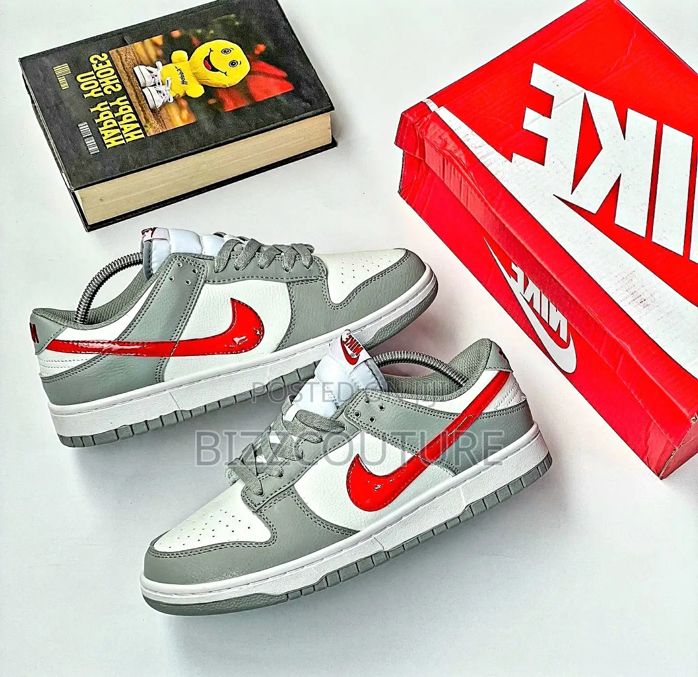 Original Dunk Low Gs White Gray Sneakers Available in Store