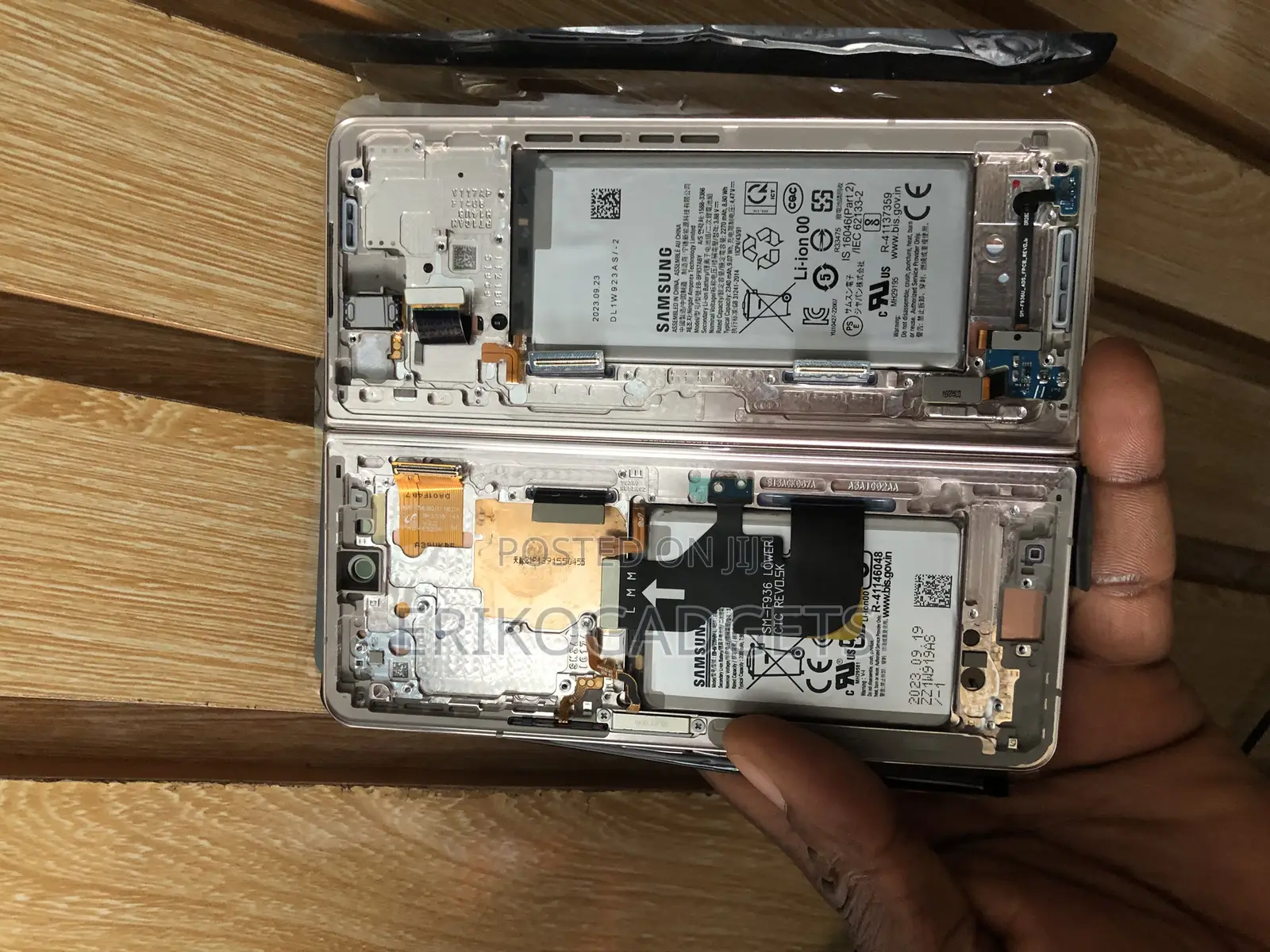 Samsung Galaxy Fold 4 Screen