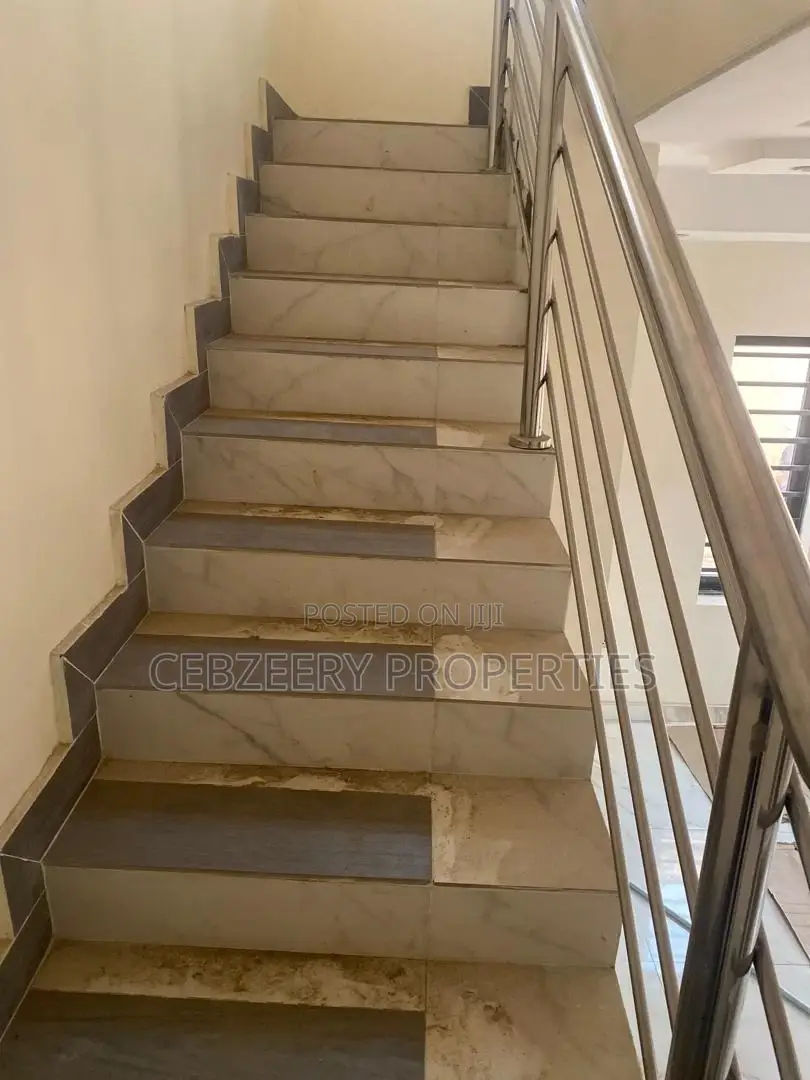 2bdrm Block of Flats in Magodo for rent