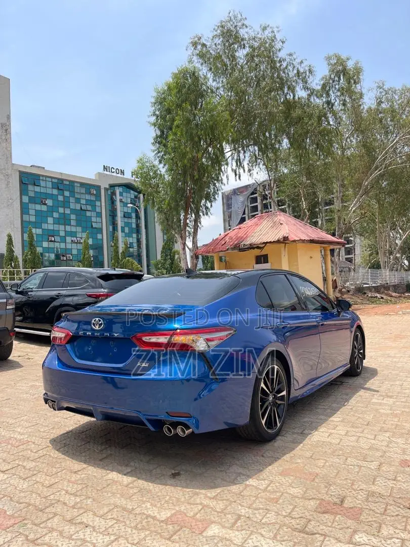 Toyota Camry XSE FWD (2.5L 4cyl 8AM) 2018 Blue