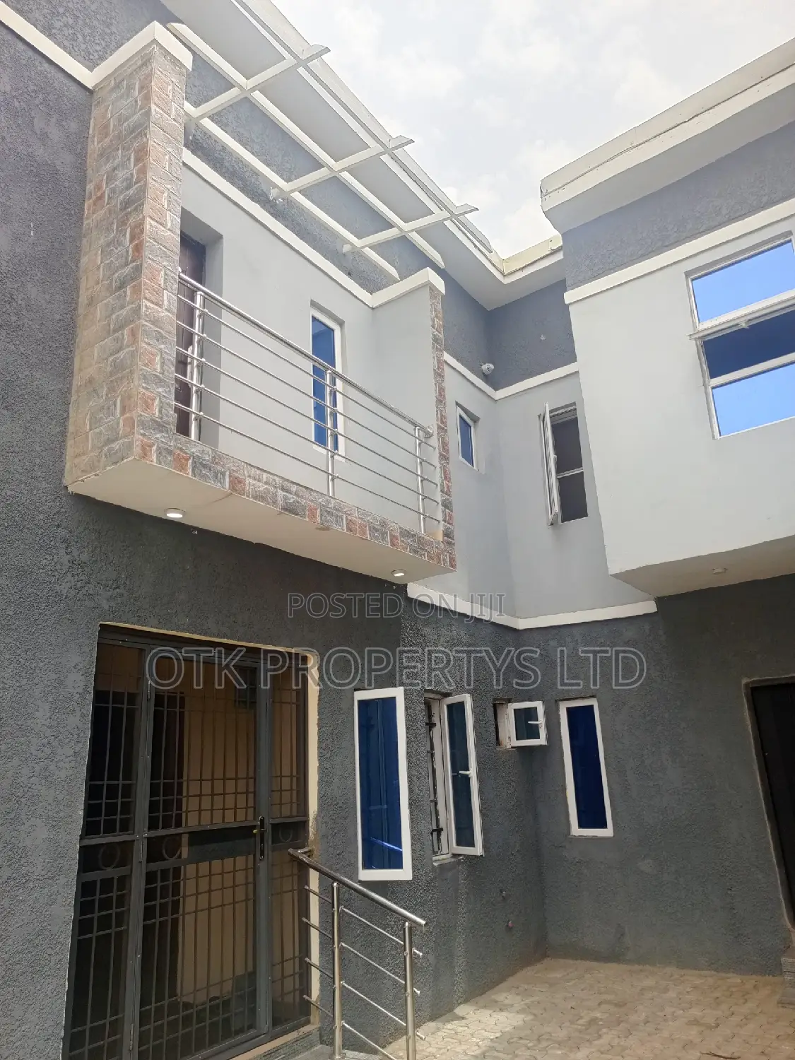 2bdrm Block of Flats in Fo1, Kubwa for sale