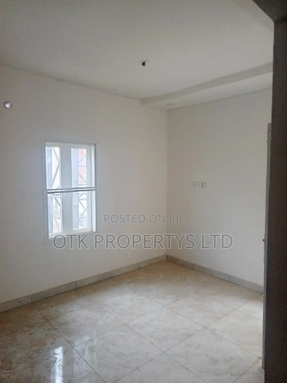2bdrm Block of Flats in Fo1, Kubwa for sale