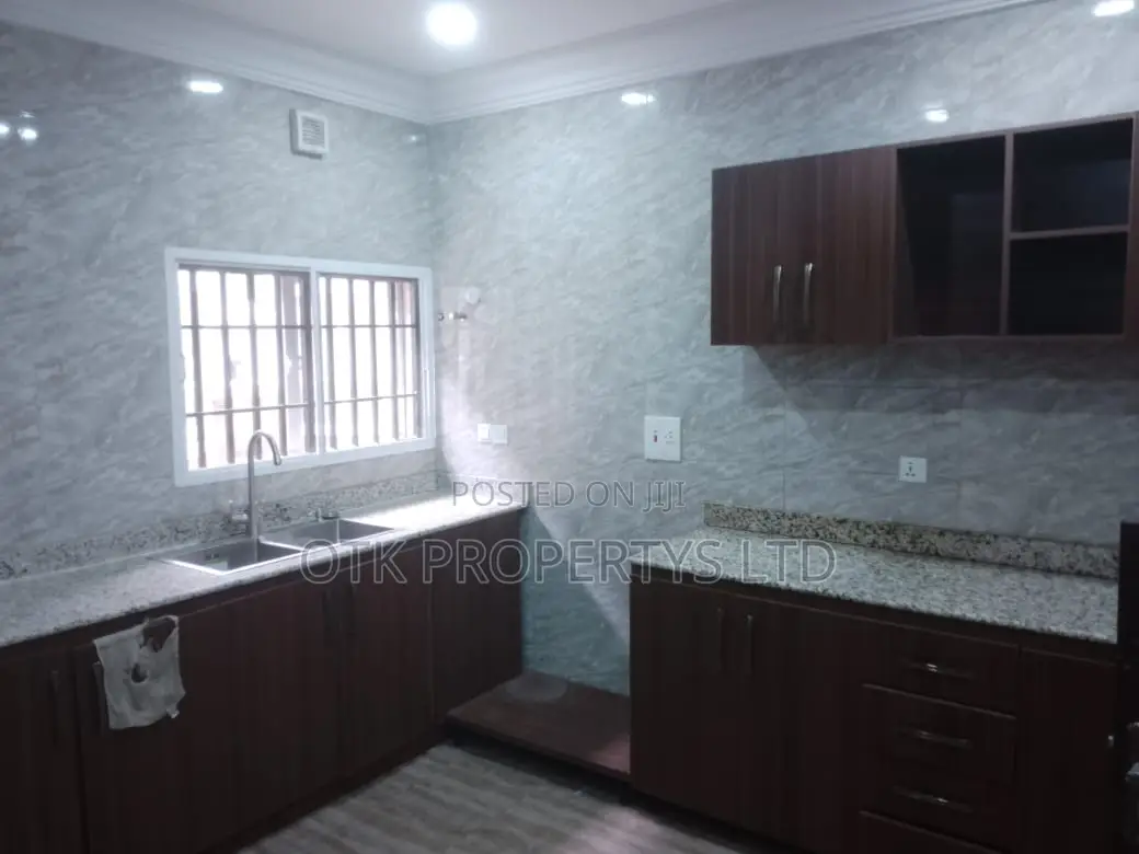 Furnished 3bdrm Block of Flats in Citec Villa Gwarimpa, Gwarinpa