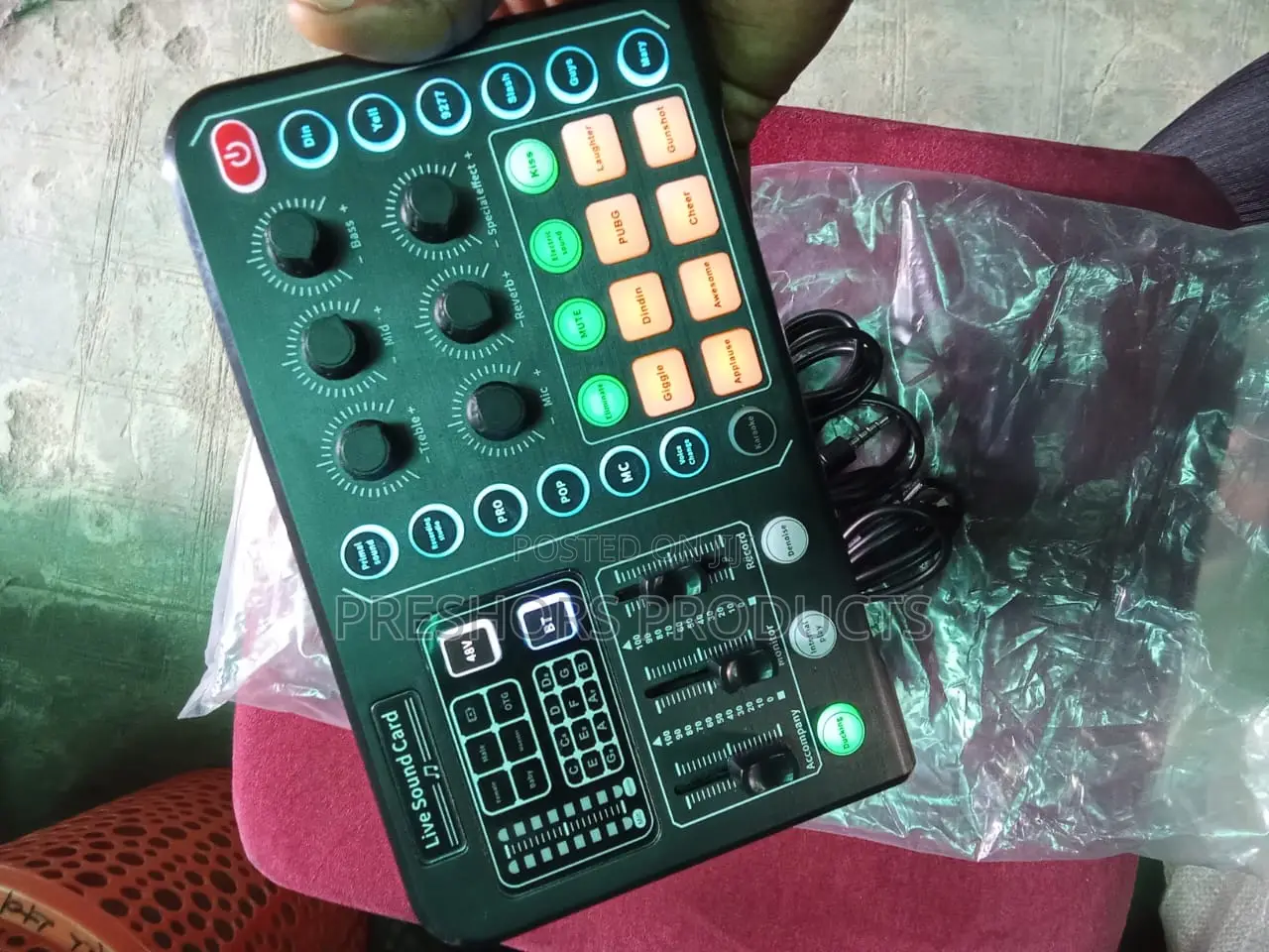 Professional Live Soundcard for Live Streaming