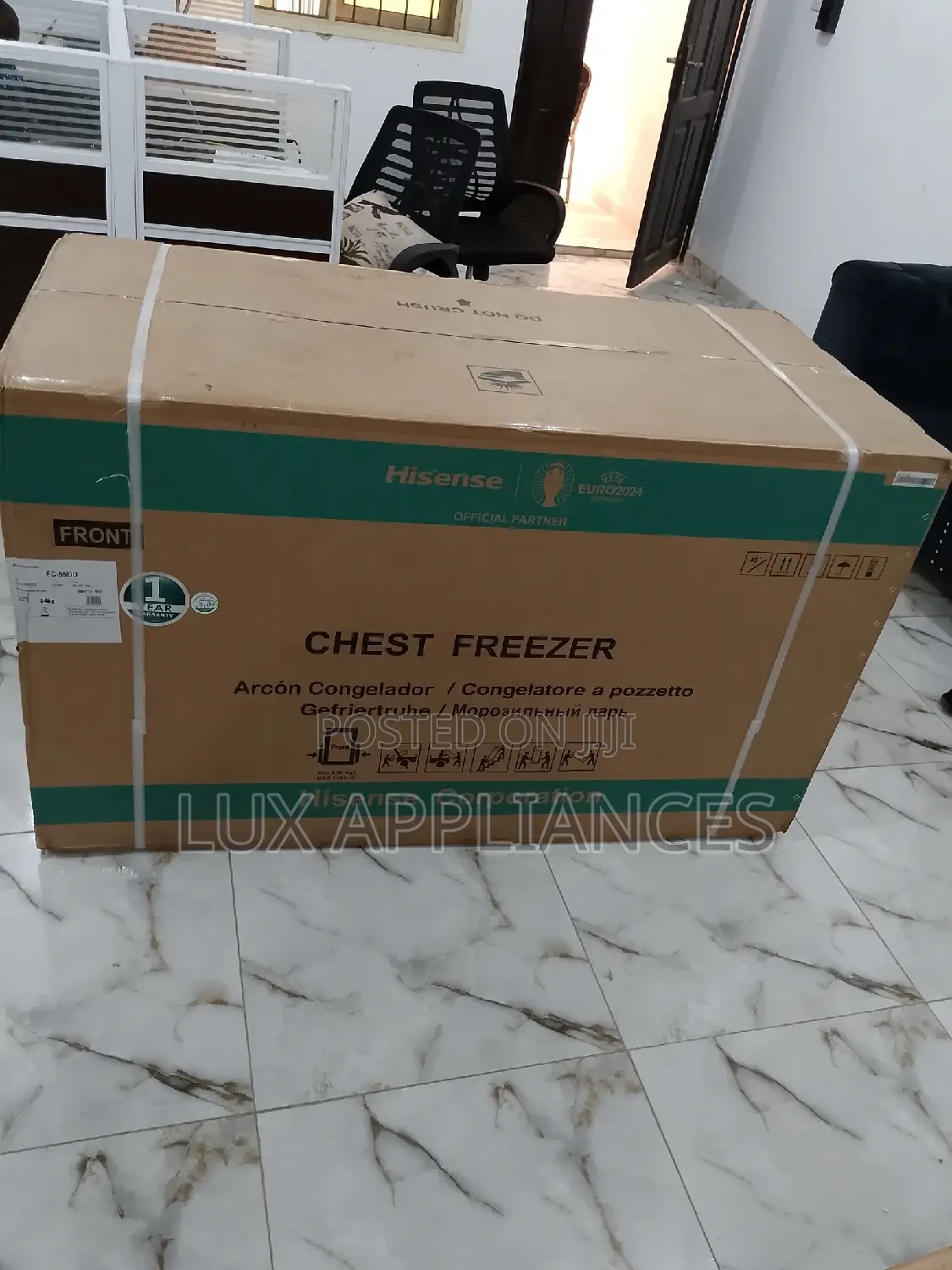 Hisense FC 55DD 420 Litres Chest Freezer