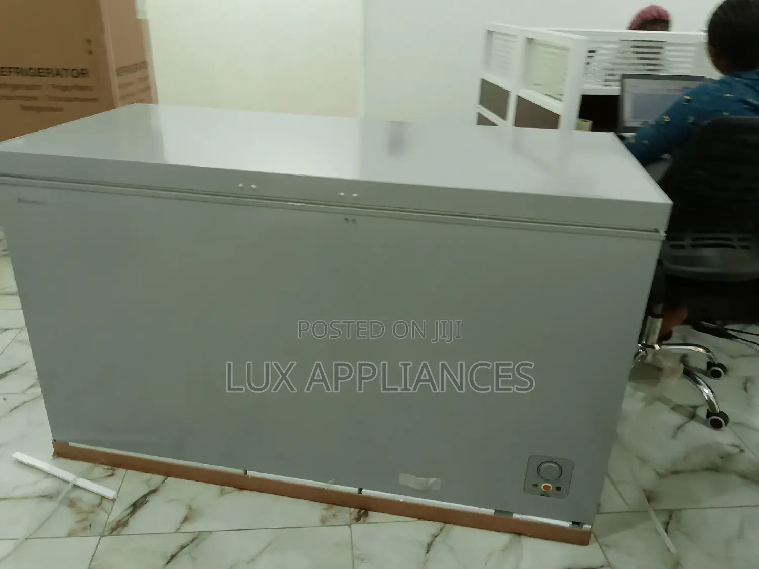 Hisense FC 55DD 420 Litres Chest Freezer