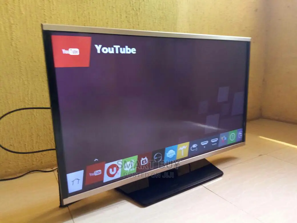 LG Smart 32 Inches Web O.S With Built in Wifi Miracast