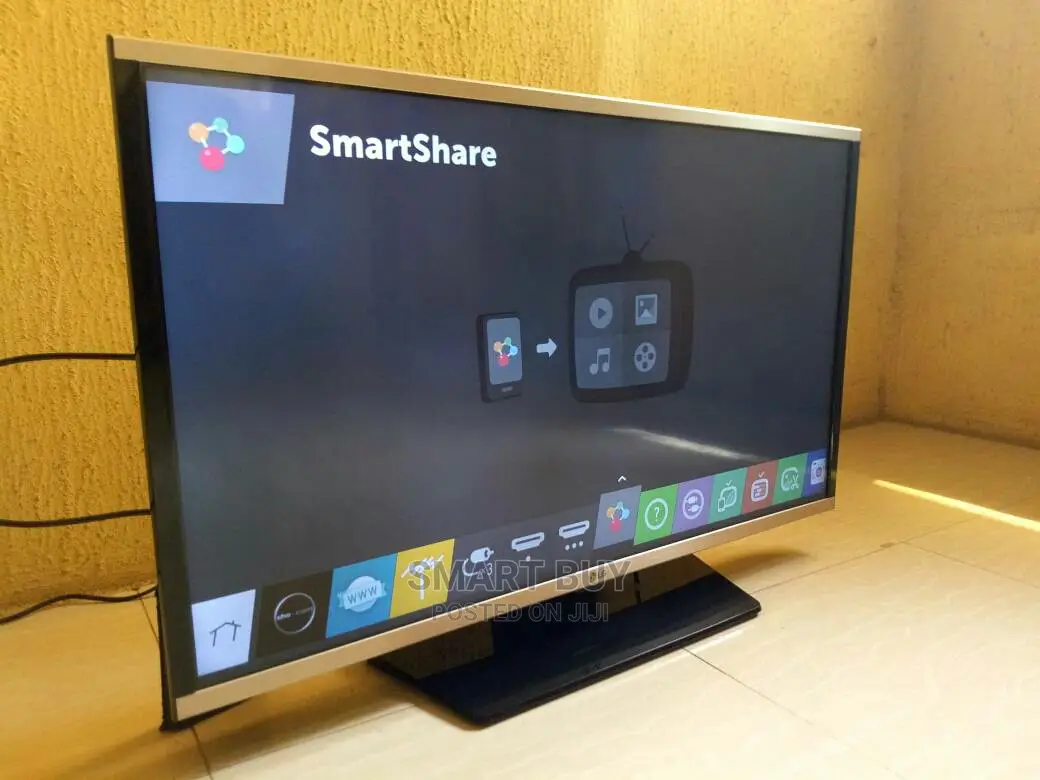LG Smart 32 Inches Web O.S With Built in Wifi Miracast