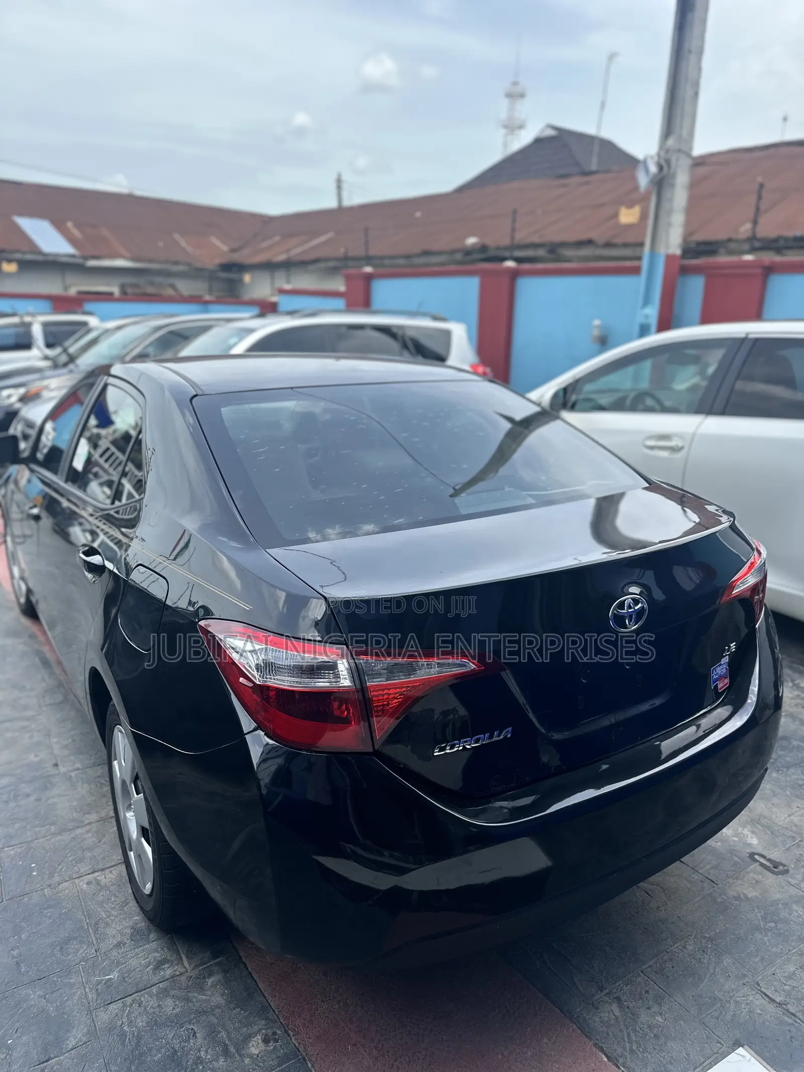 Toyota Corolla LE 4dr Sedan (1.8L 4cyl CVT) 2015 Black