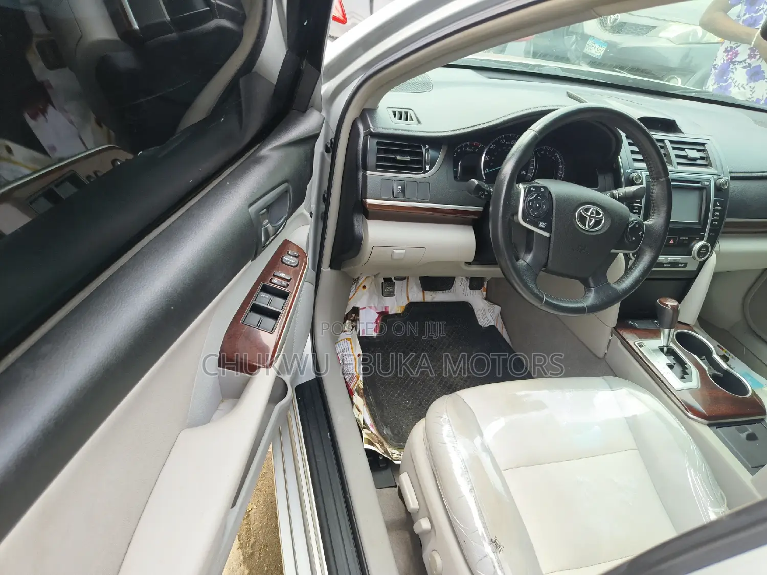 Toyota Camry 2012 Silver