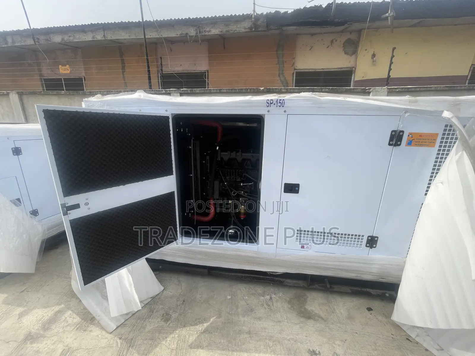 Popular 150kva Perkins DIESEL Soundproof Generator