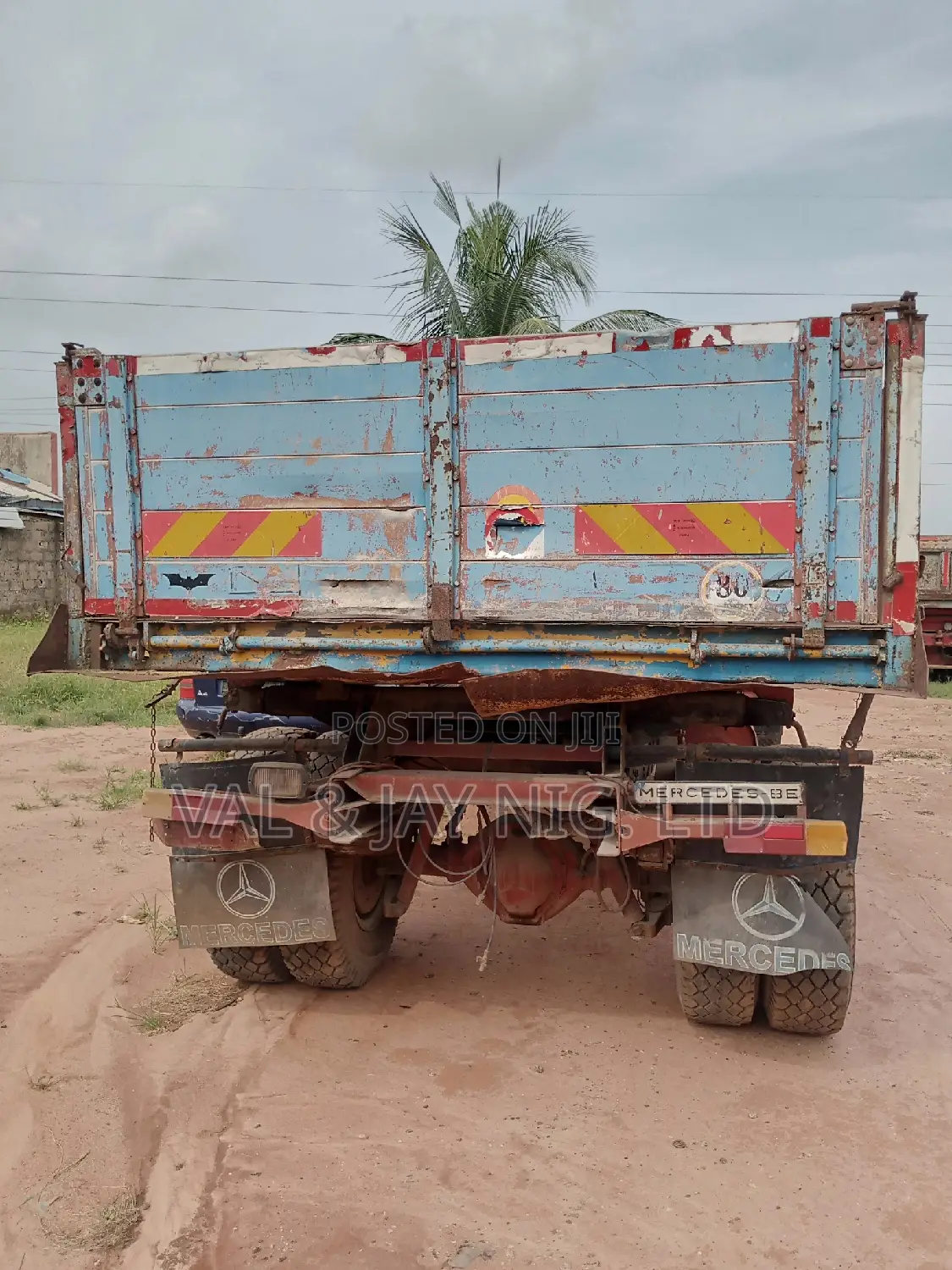 Mercedes Tipper Truck 1317 - Foreign Use - Straight Engine