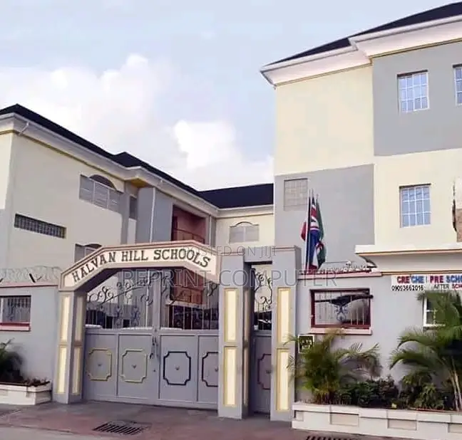 Halvan Hill Schools School (Year 10)