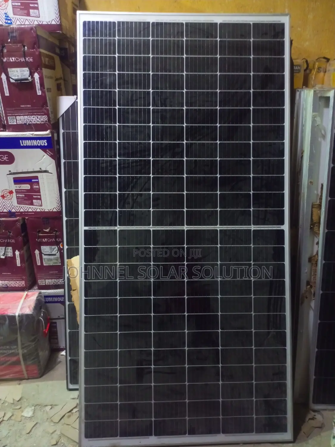 550watt 144cell Jinko Solar Panel