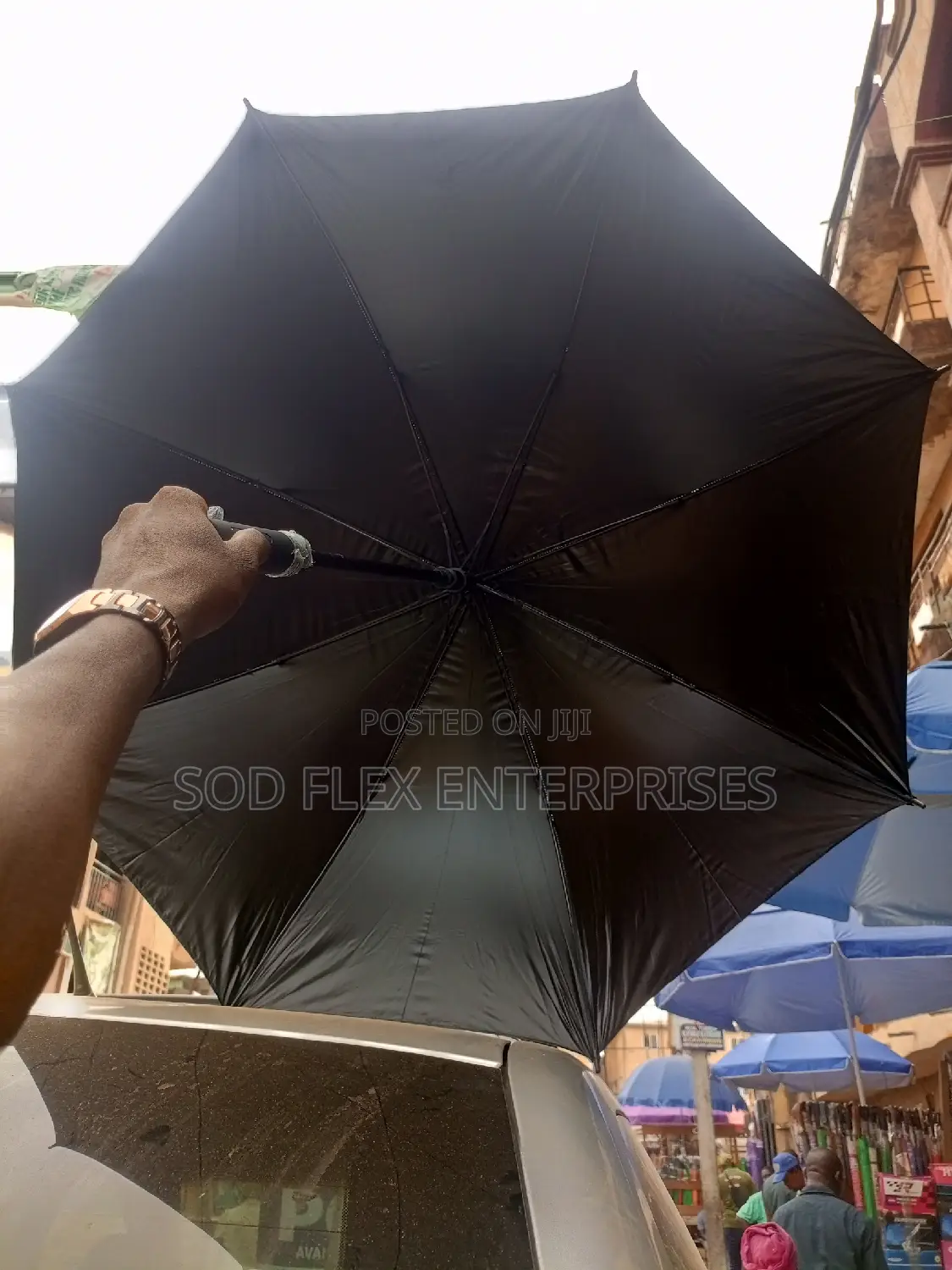 Beautiful Strong And Durable Family Umbrella