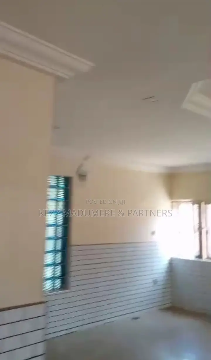 7bdrm Duplex in Suncity Estate , for sale