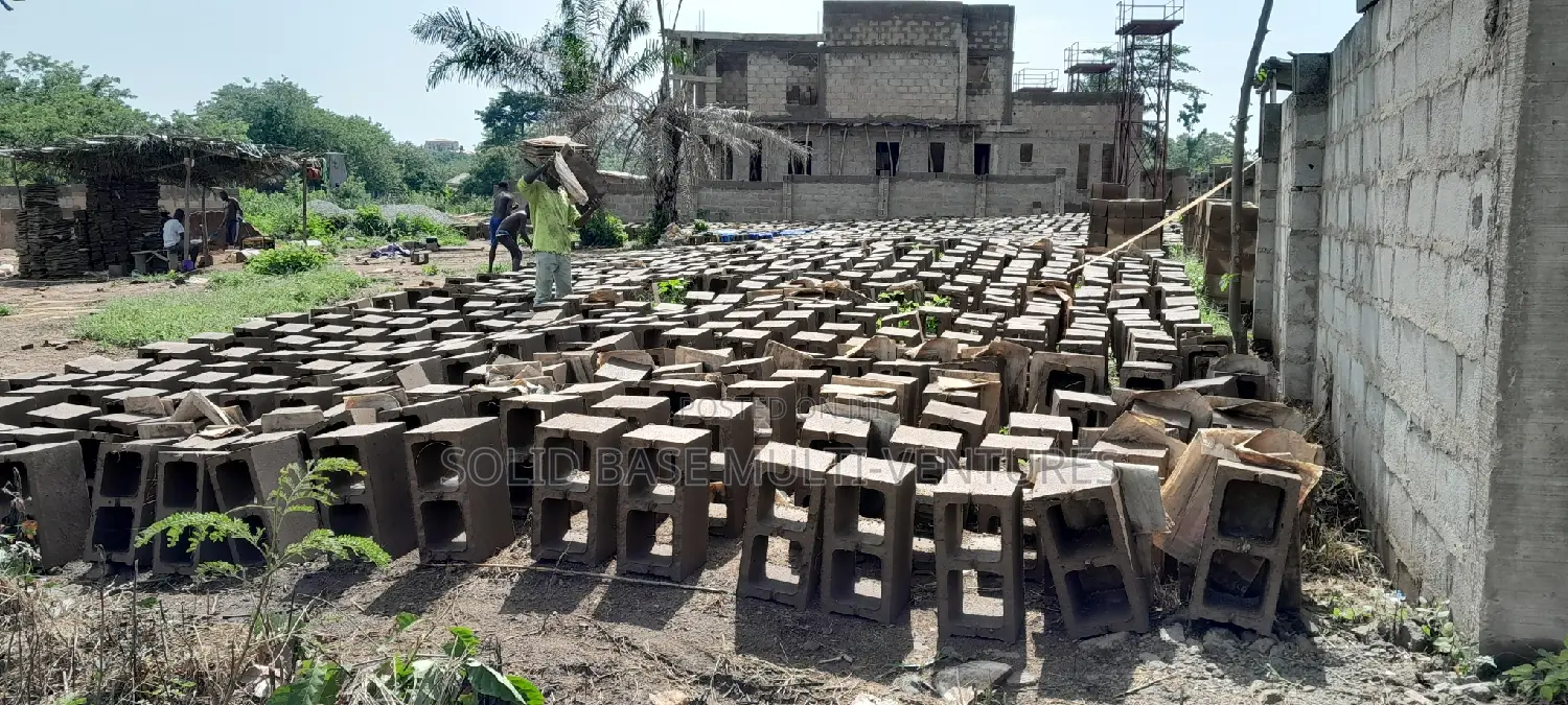 Moulding of Concrete Blocks on the Site Is Cheaper and Stron
